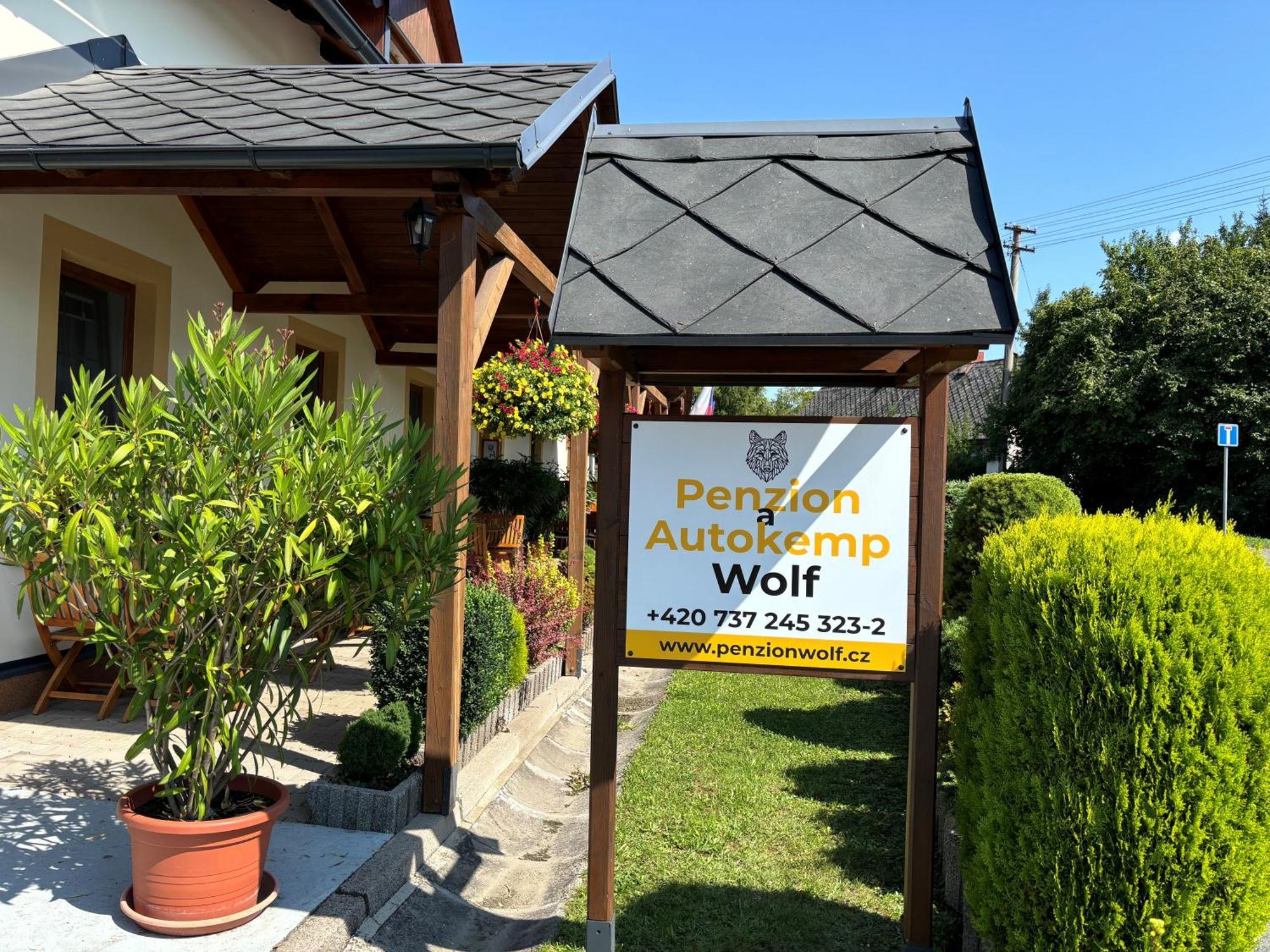 Penzion A Autokemp Wolf Ceska Skalice Ngoại thất bức ảnh